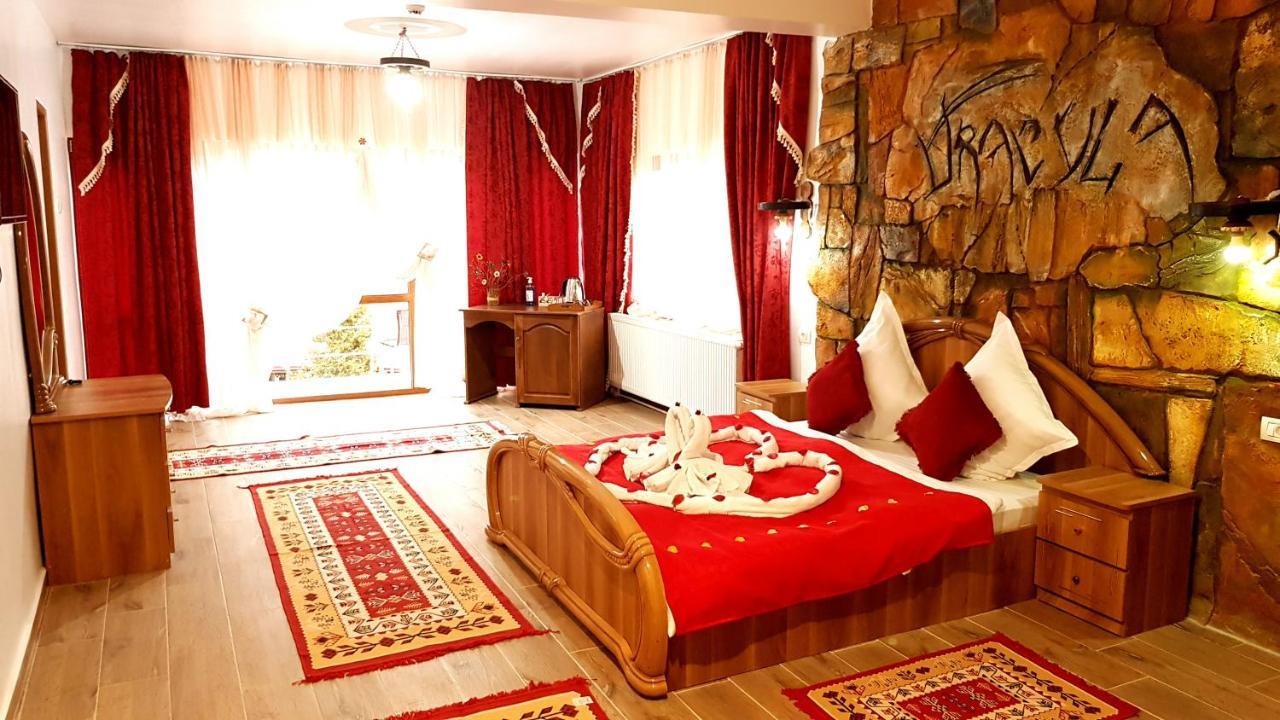 Pensiunea Dracula & Spa Căpăţîneni-Ungureni Esterno foto