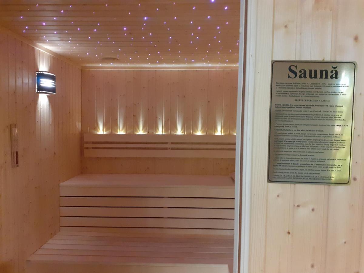 Pensiunea Dracula & Spa Căpăţîneni-Ungureni Esterno foto